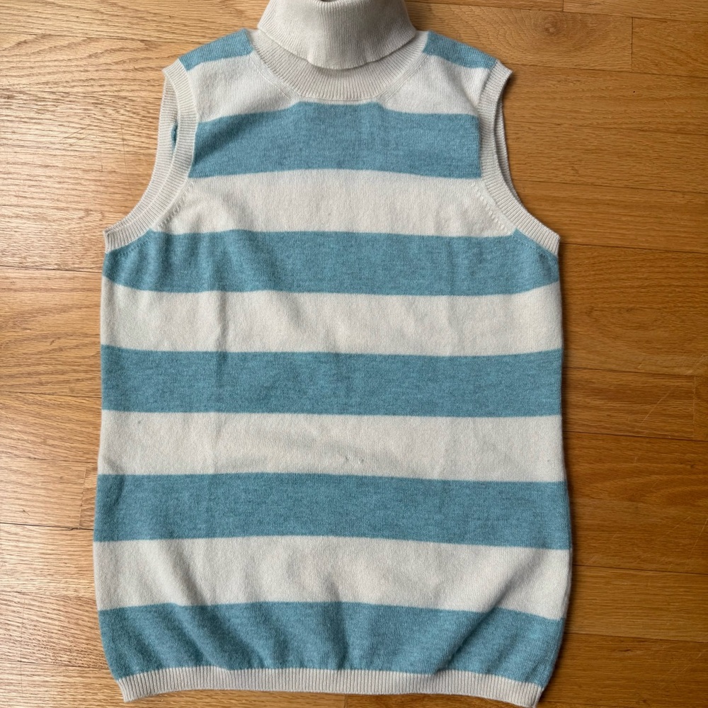 Malo Blue and Cream 100% Cashmere Top US M EU 44